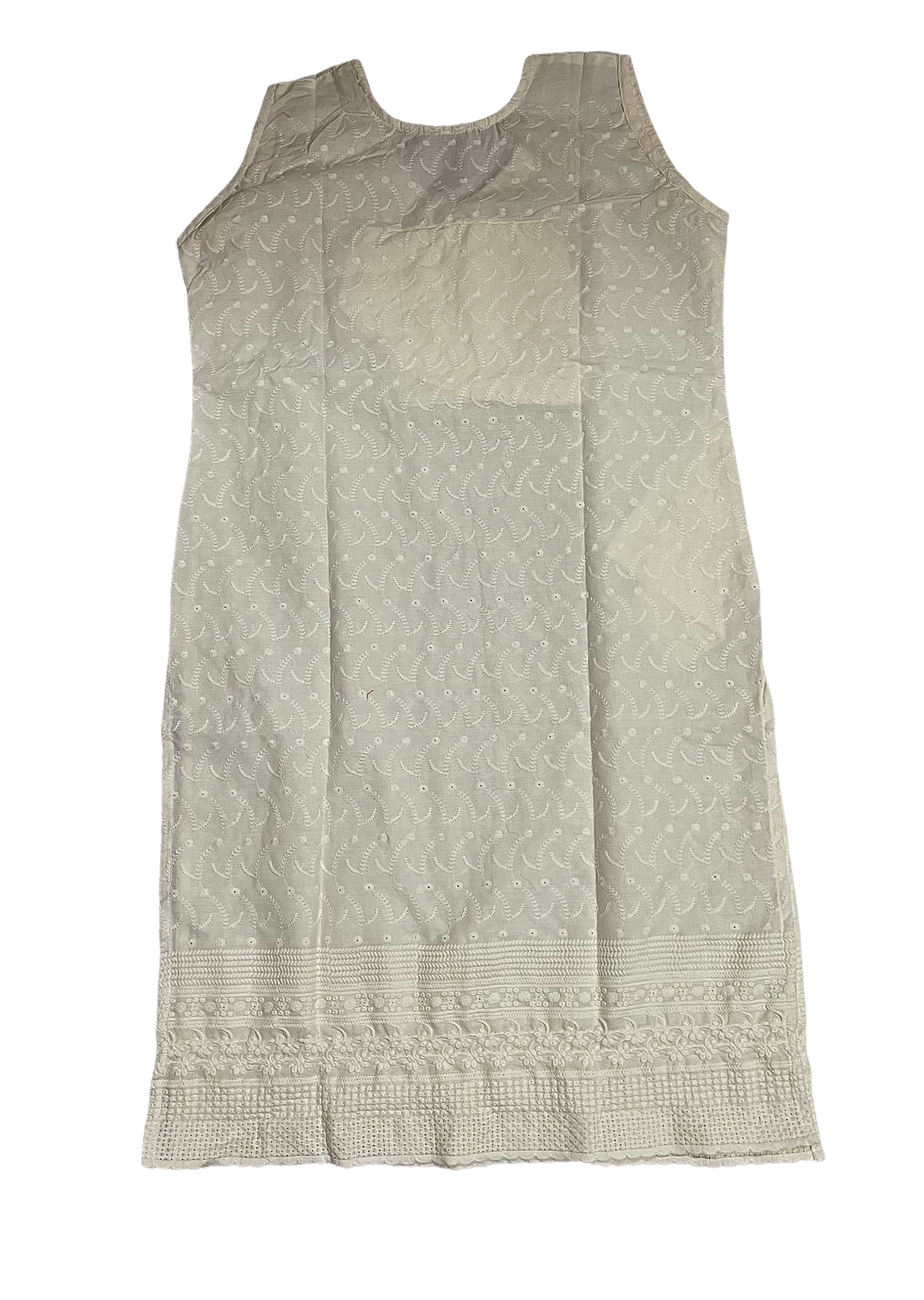 Women Chikankari Pure Cotton Sleeveless Straight Kurti (Sleeve Included Inside)